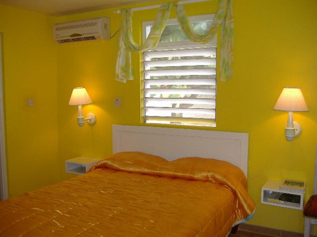 Sunflower Resort & Villas Runaway Bay Exterior photo